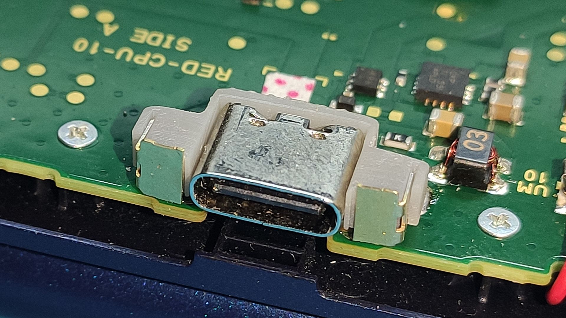 Nintendo DSi charging port mod 